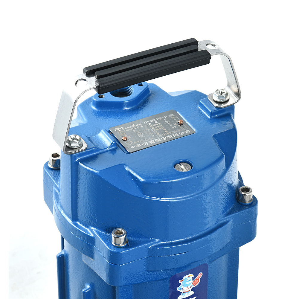 Large flow small sewage pump